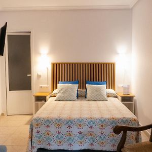 Habitación Estándar con Cama Queen
